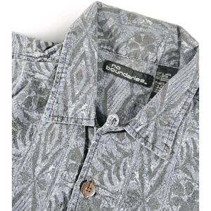 No Boundaries Gray Patterned Casual Button Down Shirt